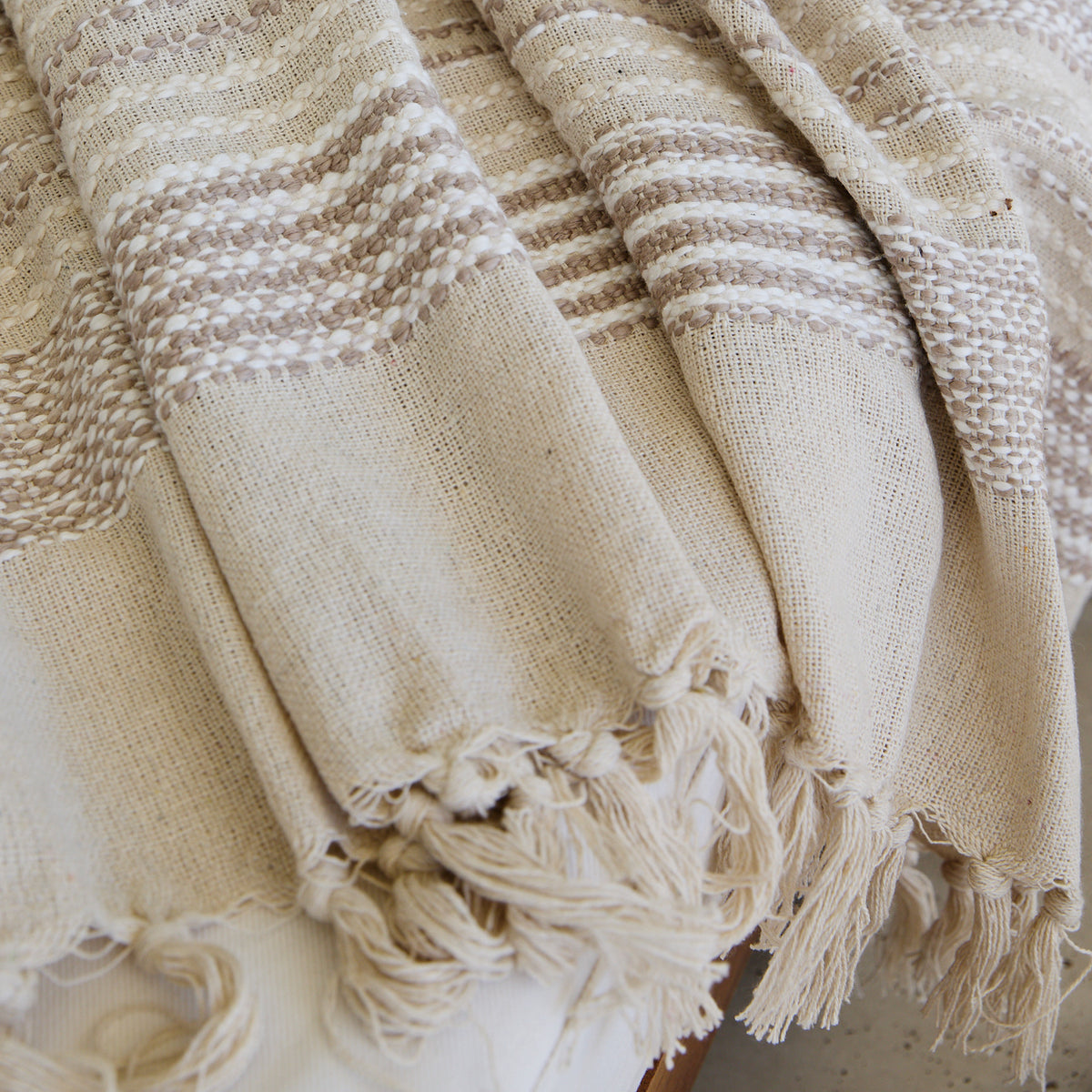 #color-beige